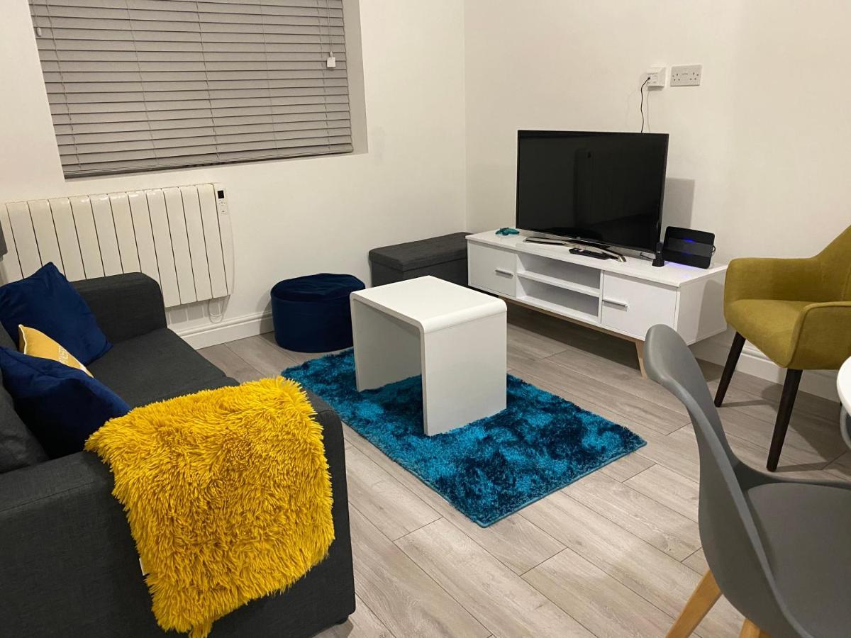 Marie'S Serviced Apartments- 2 Bedroom City Stay Bedford Exterior foto